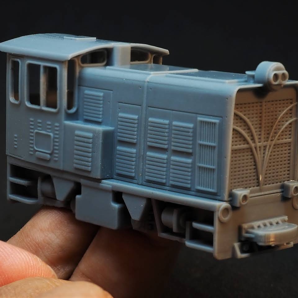 Create 3D Printed Train Models With Sonic Mighty 4K Phrozen 